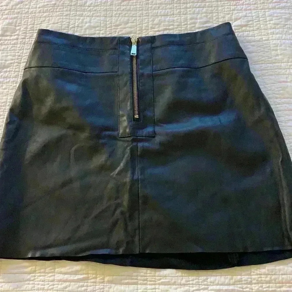 Express - Picture 2 of 5